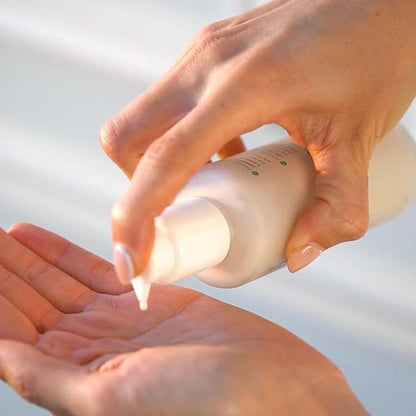 ANNEMARIE BÖRLIND – LL REGENERATION Cleansing Milk – Sustainably Sourced Natural 2in1 Facial Cleanser & Make-up Remover to remove Impurities on Skin – Step 1 of 5 - 5 Oz