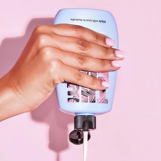 The Fox Tan Sun Tan Sealer, Moisture Rich Formula For Darker & Long-Lasting Tans, Creates Flawless, Glowing Skin, Vegan & Cruelty-Free, 220ml